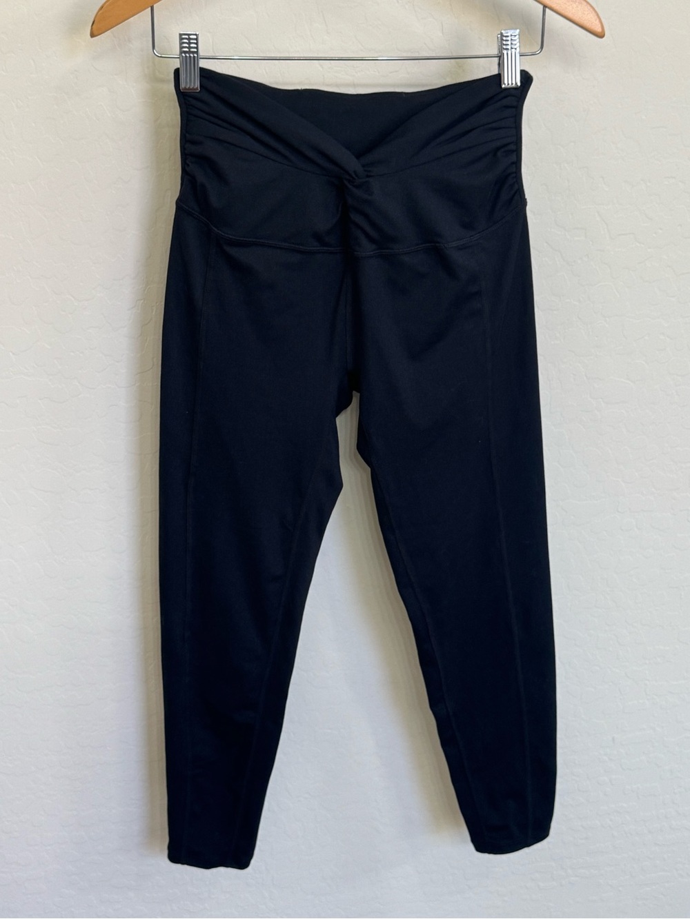 FP Movement Free People Black High-Rise Crossover Twist Waist Leggings Size S